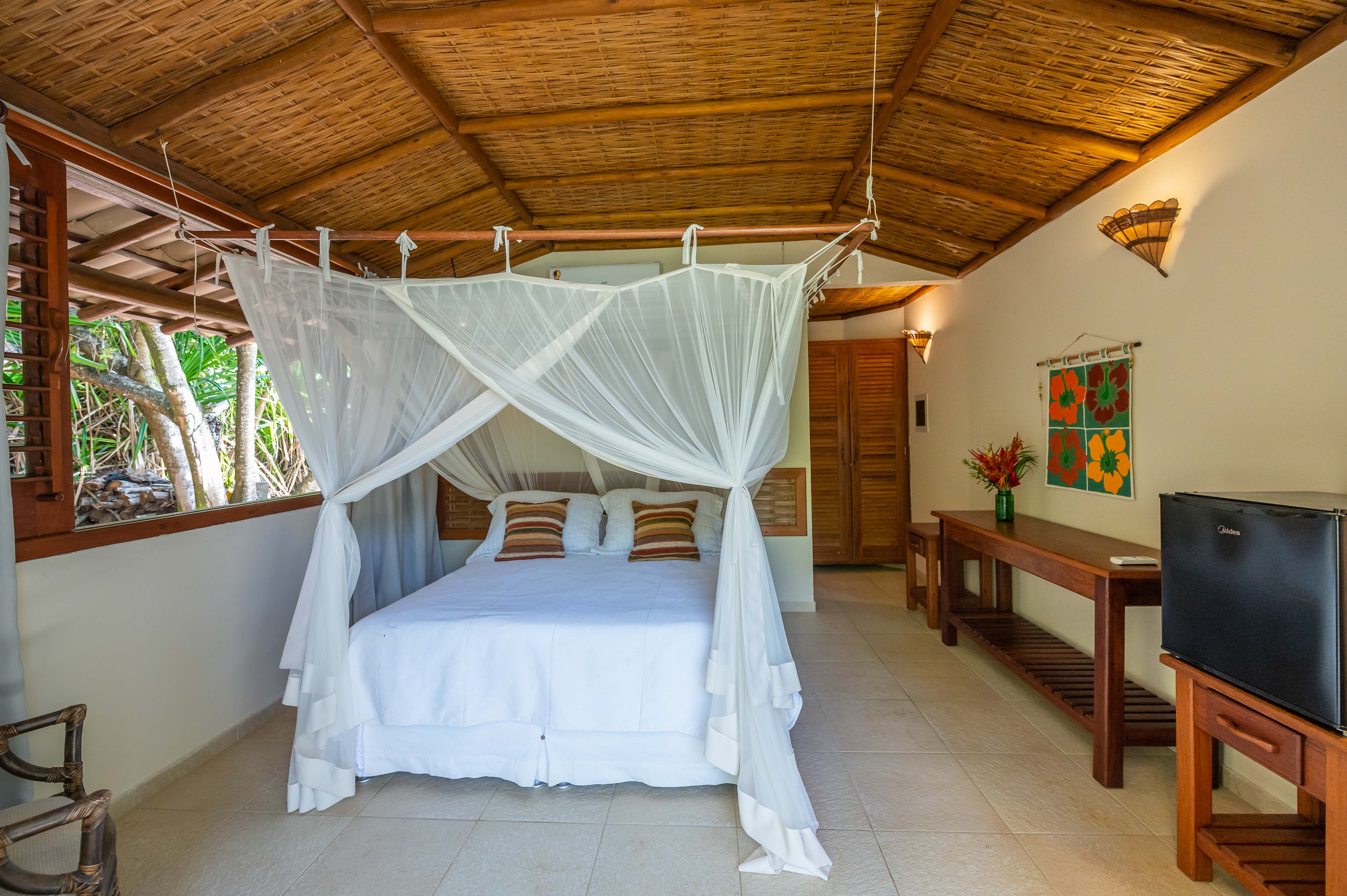 Suíte 2 — quarto com cama queen